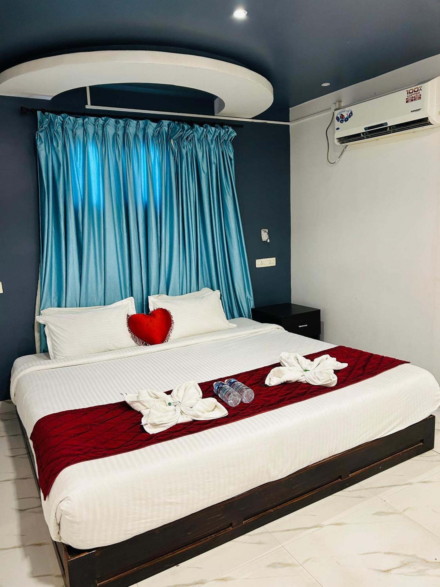 The Elite Beachview Пондичерри Экстерьер фото